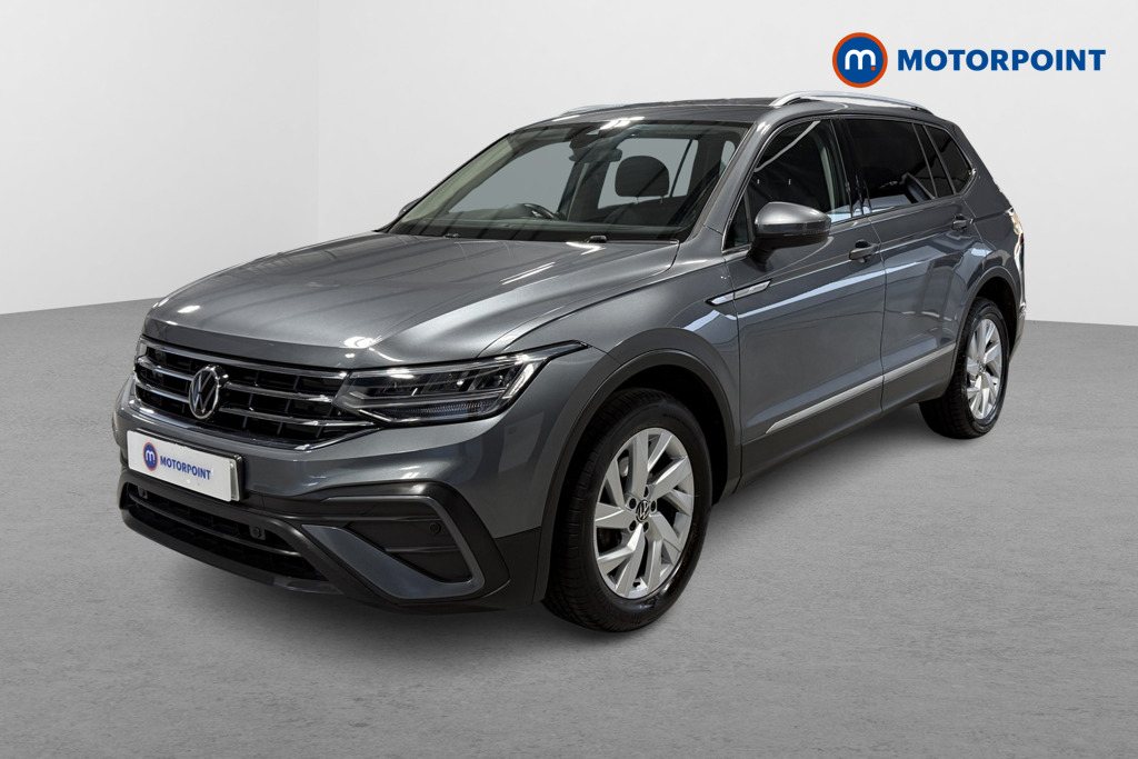 Volkswagen Tiguan Allspace Life Manual Petrol SUV - Stock Number (1624704) - Passenger side front corner