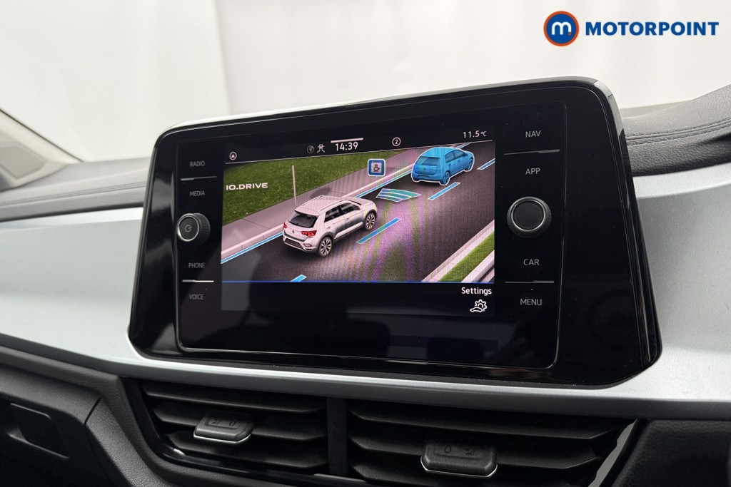 Volkswagen T-Roc Life Automatic Petrol SUV - Stock Number (1625288) - 10th supplementary image