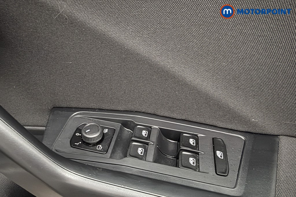 Volkswagen T-Roc Life Automatic Petrol SUV - Stock Number (1625288) - 19th supplementary image