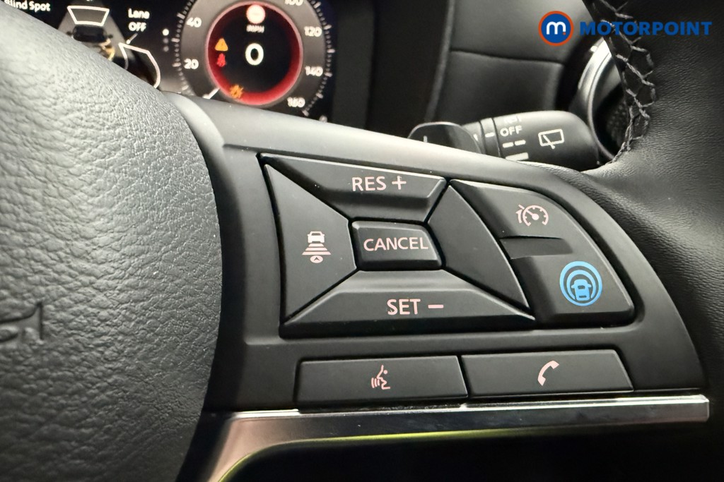 Nissan Juke Tekna Automatic Petrol SUV - Stock Number (1625423) - 4th supplementary image