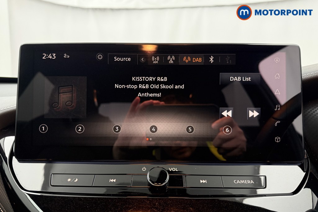 Nissan Juke Tekna Automatic Petrol SUV - Stock Number (1625423) - 9th supplementary image