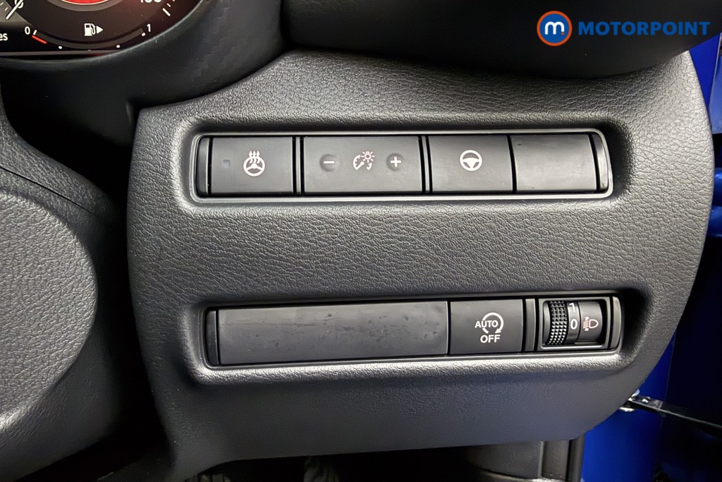 Nissan Juke Tekna Automatic Petrol SUV - Stock Number (1625427) - 4th supplementary image