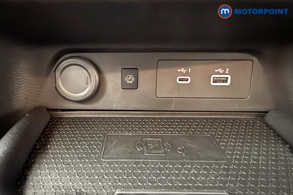 Nissan Juke Tekna Automatic Petrol SUV - Stock Number (1625427) - 12th supplementary image