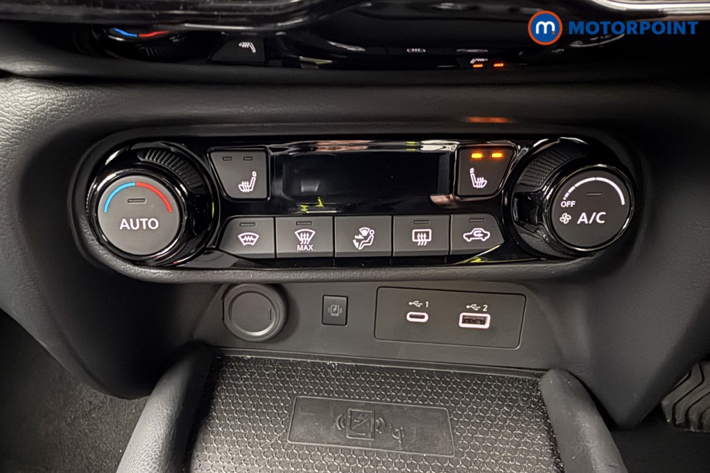 Nissan Juke Tekna Automatic Petrol SUV - Stock Number (1625431) - 11th supplementary image