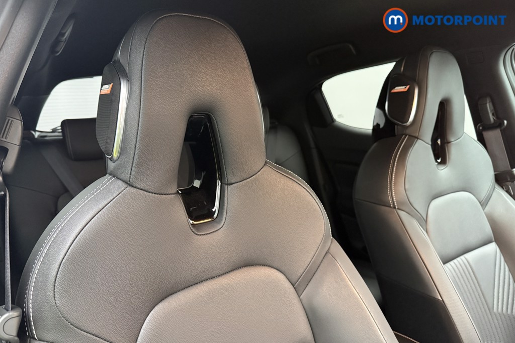 Nissan Juke Tekna Automatic Petrol SUV - Stock Number (1625431) - 15th supplementary image