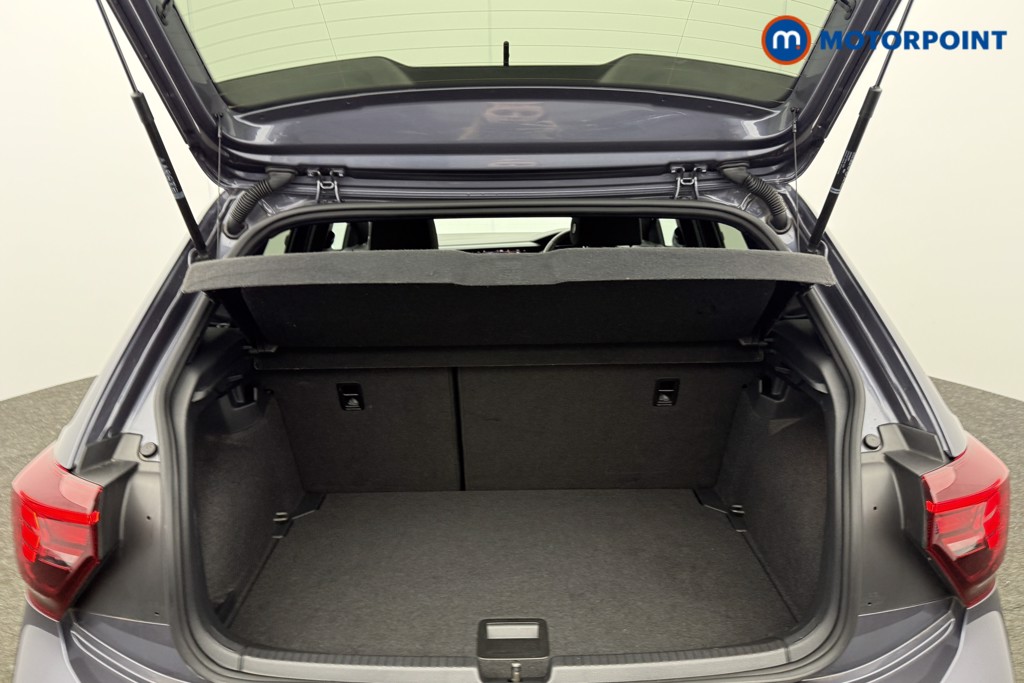 Volkswagen Polo R-Line Automatic Petrol Hatchback - Stock Number (1625777) - 12th supplementary image