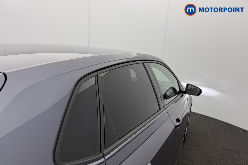 Volkswagen Polo R-Line Automatic Petrol Hatchback - Stock Number (1625777) - 17th supplementary image