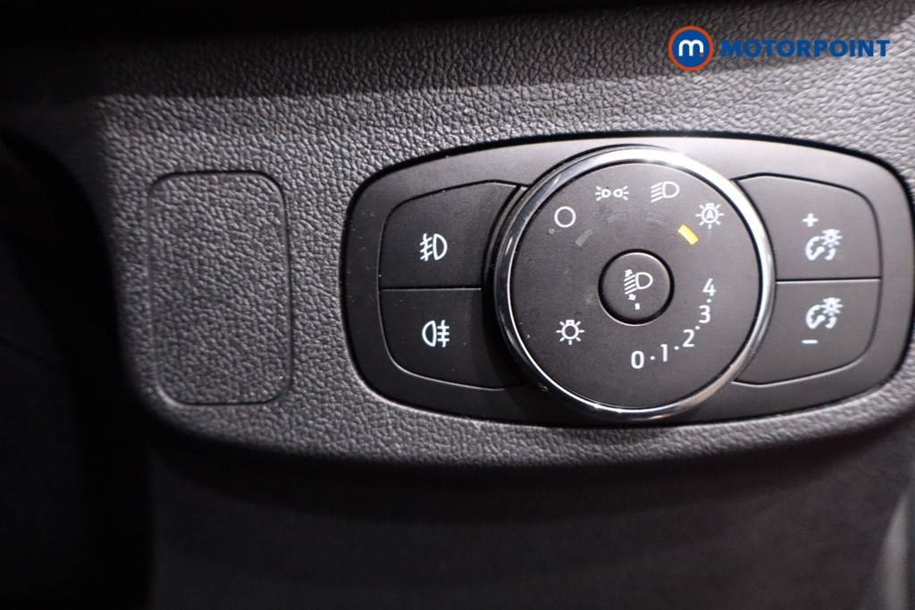 Ford Focus St-Line X Manual Petrol Hatchback - Stock Number (1626008) - 17th supplementary image