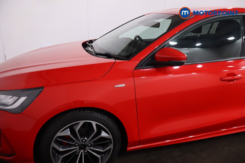 Ford Focus St-Line X Manual Petrol Hatchback - Stock Number (1626008) - 29th supplementary image