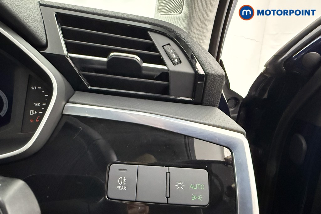 Audi Q3 Technik Automatic Petrol Plug-In Hybrid SUV - Stock Number (1626066) - 17th supplementary image