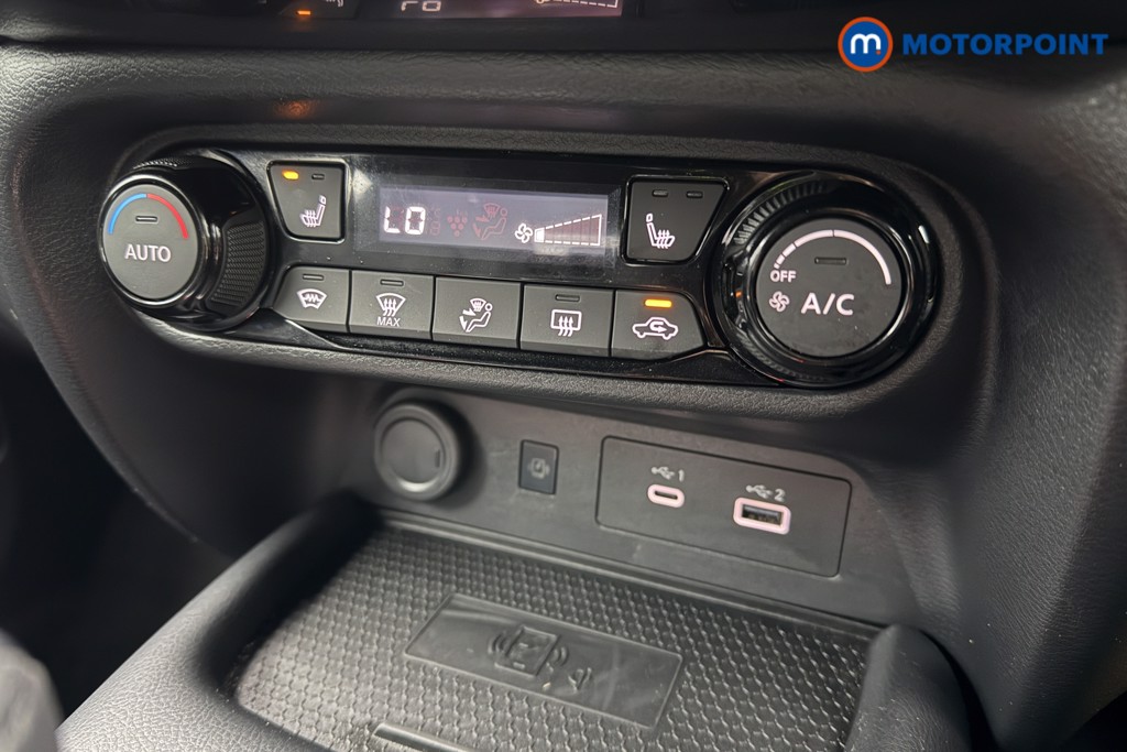 Nissan Juke Tekna Automatic Petrol SUV - Stock Number (1626138) - 10th supplementary image