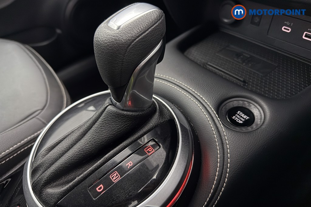 Nissan Juke Tekna Automatic Petrol SUV - Stock Number (1626138) - 11th supplementary image