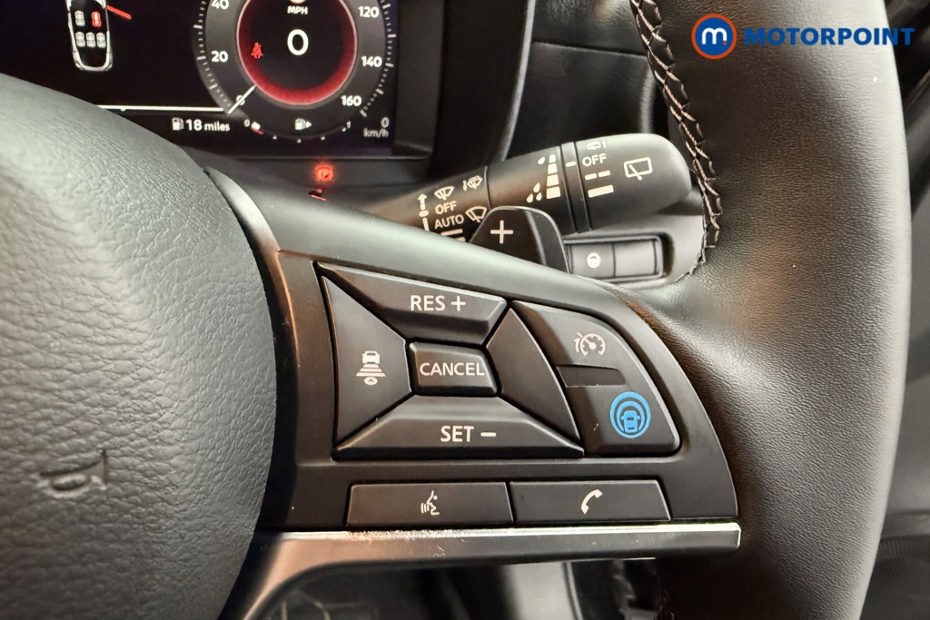 Nissan Juke Tekna Automatic Petrol SUV - Stock Number (1626141) - 4th supplementary image