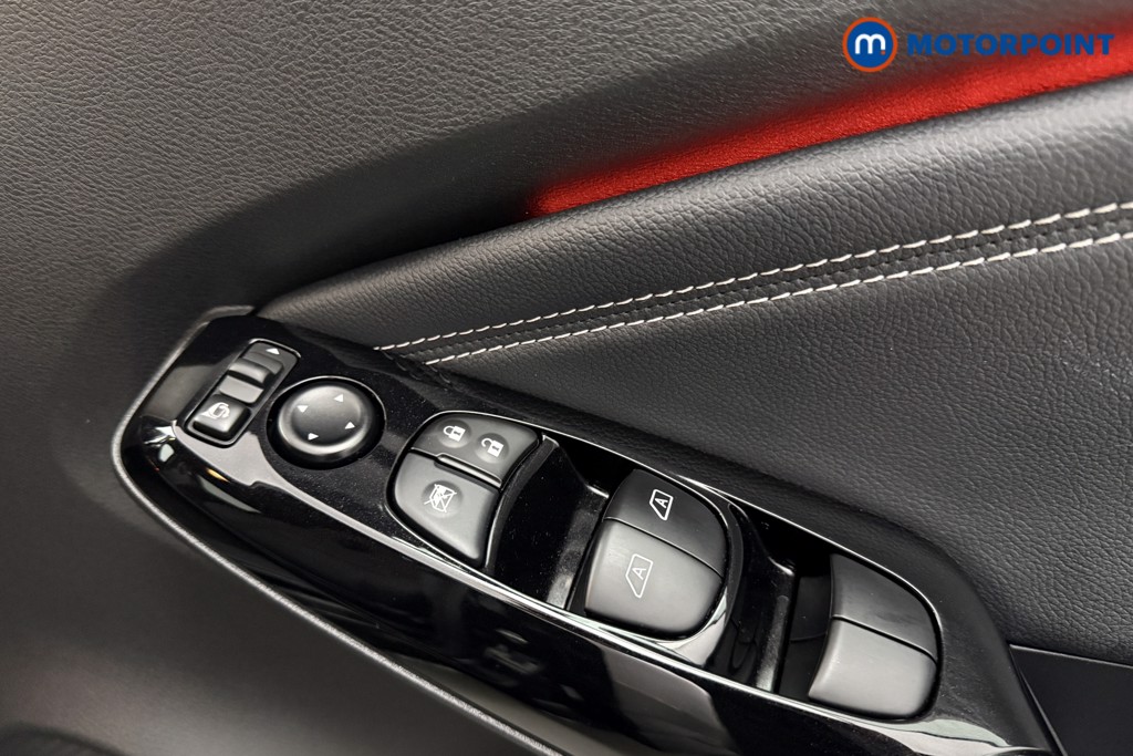 Nissan Juke Tekna Automatic Petrol SUV - Stock Number (1626141) - 18th supplementary image