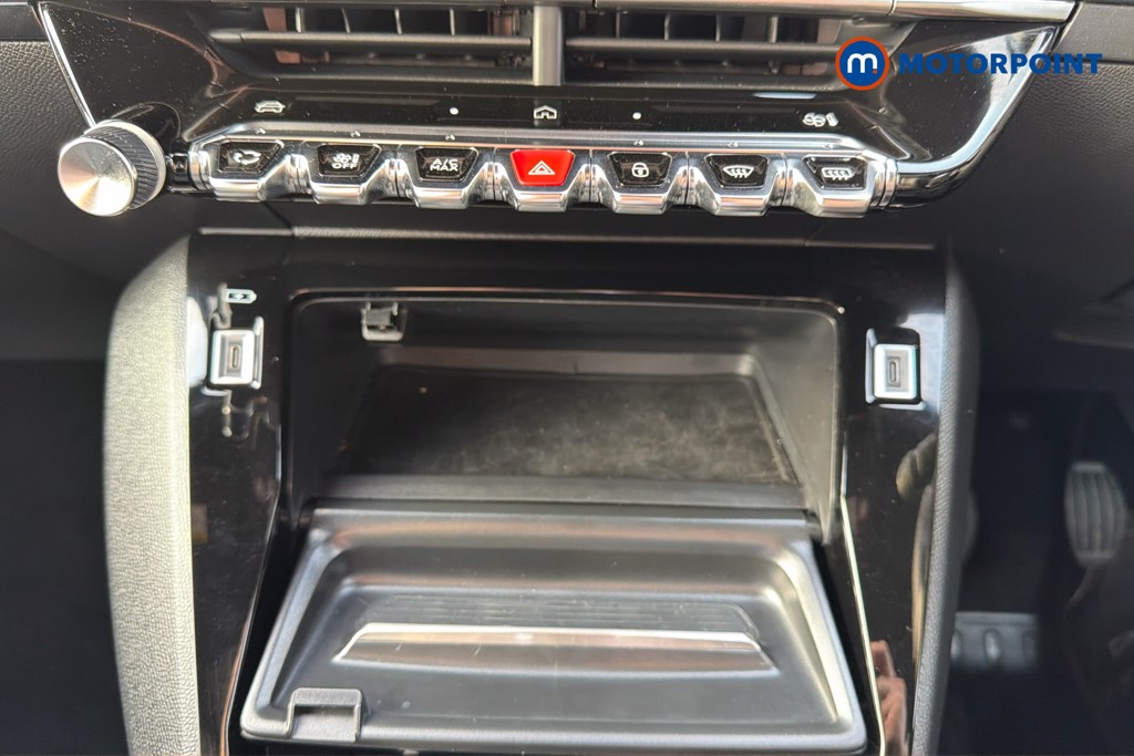 Peugeot 2008 Allure Manual Petrol SUV - Stock Number (1626417) - 17th supplementary image