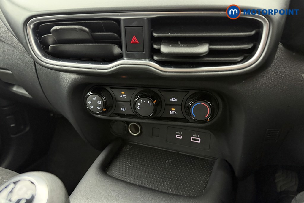 Nissan Juke Acenta Premium Manual Petrol SUV - Stock Number (1626598) - 3rd supplementary image