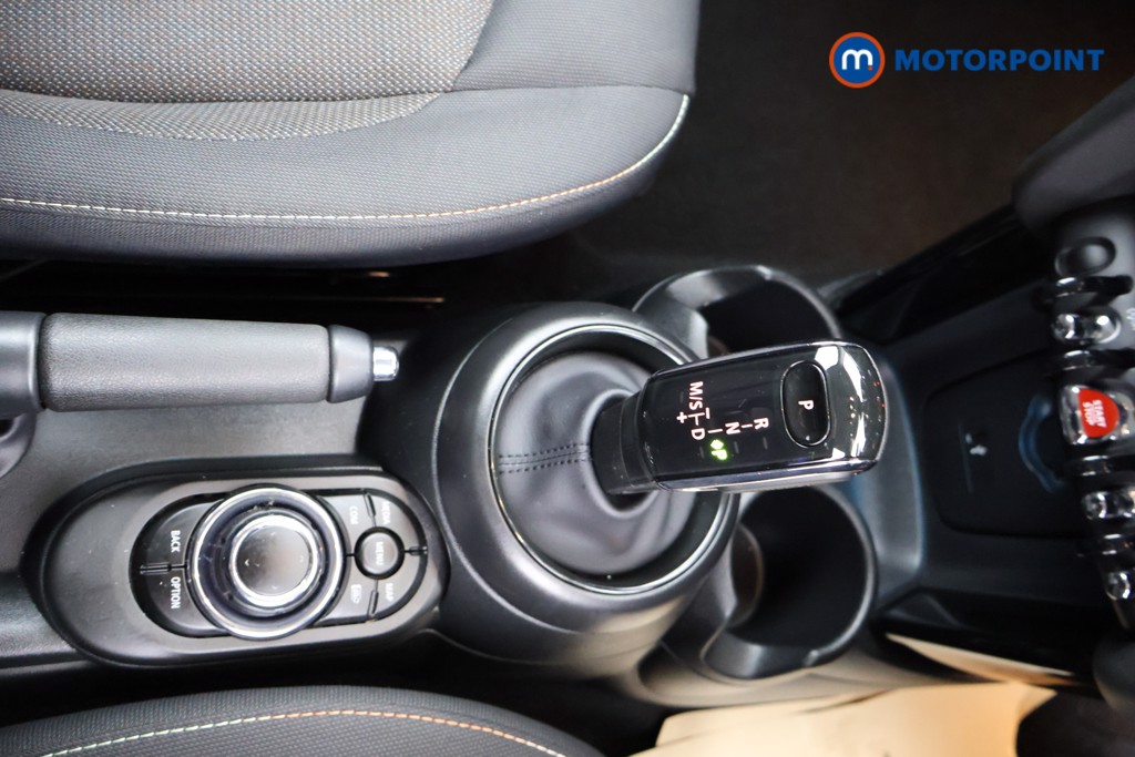 Mini Hatchback Cooper Classic Automatic Petrol Hatchback - Stock Number (1626731) - 8th supplementary image