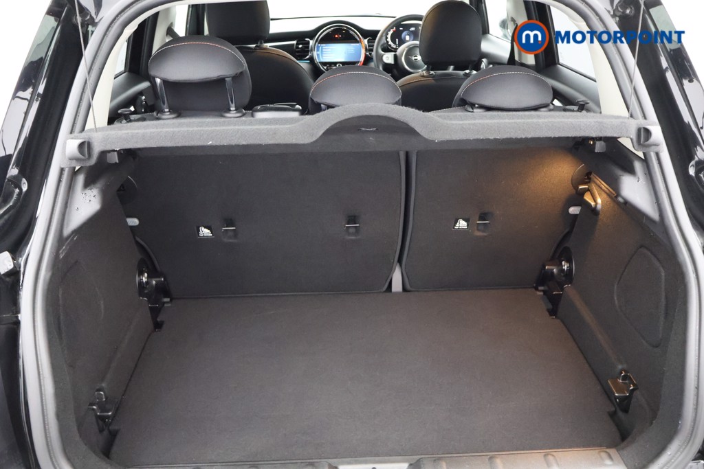 Mini Hatchback Cooper Classic Automatic Petrol Hatchback - Stock Number (1626731) - 19th supplementary image