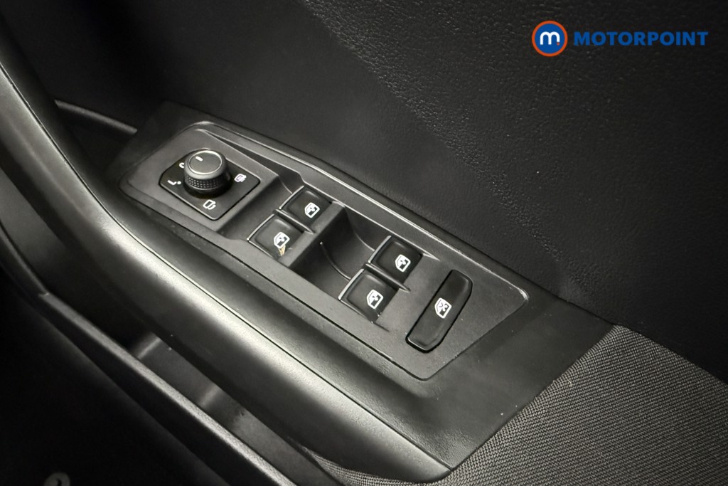 Volkswagen T-Roc SE Manual Petrol SUV - Stock Number (1626844) - 16th supplementary image