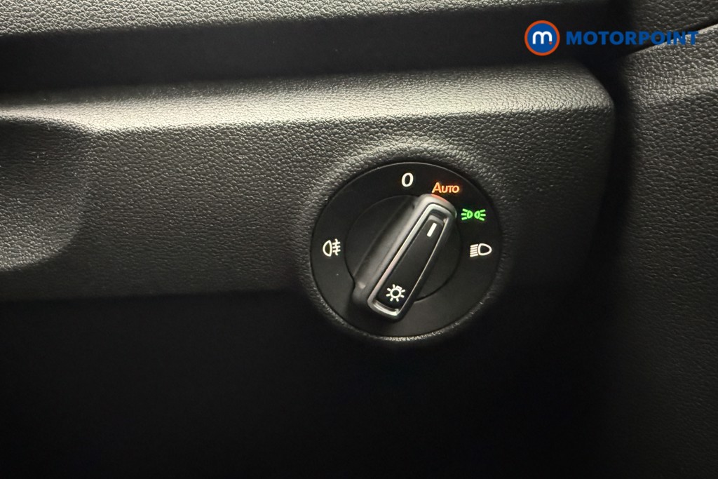 Volkswagen T-Roc SE Manual Petrol SUV - Stock Number (1626844) - 17th supplementary image