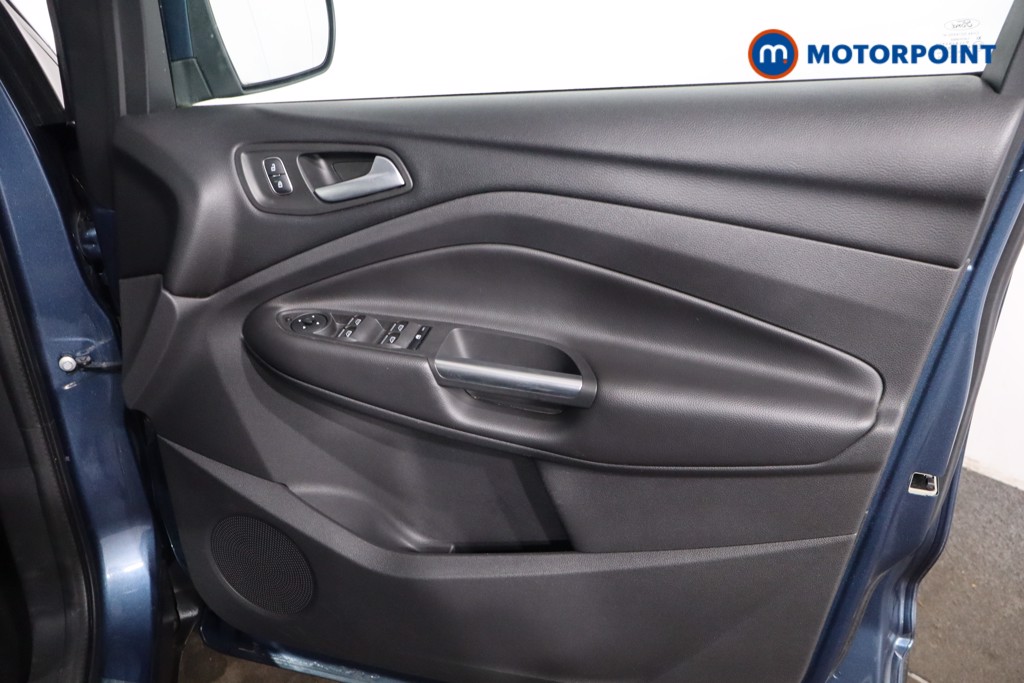 Ford Kuga Titanium Edition Manual Petrol SUV - Stock Number (1627135) - 25th supplementary image