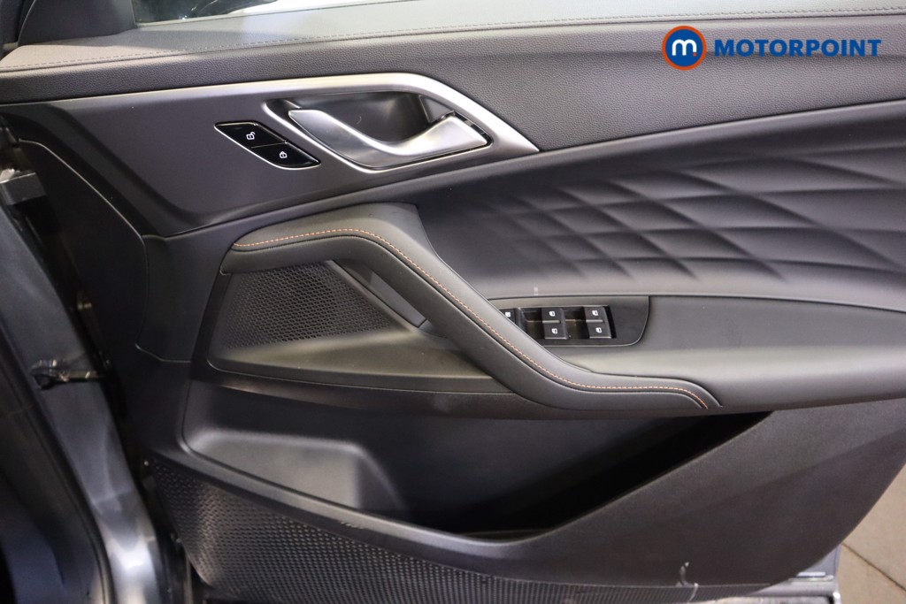 Mg Motor Uk HS Trophy Automatic Petrol Plug-In Hybrid SUV - Stock Number (1627761) - 9th supplementary image