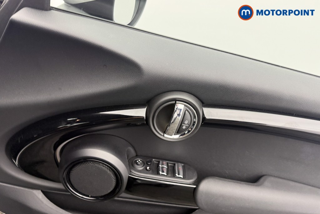 Mini Convertible Cooper Classic Automatic Petrol Convertible - Stock Number (1628094) - 9th supplementary image