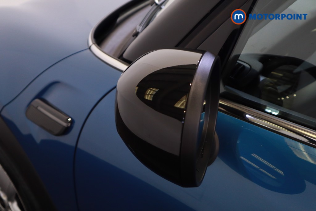 Mini Hatchback Cooper Classic Automatic Petrol Hatchback - Stock Number (1628127) - 40th supplementary image