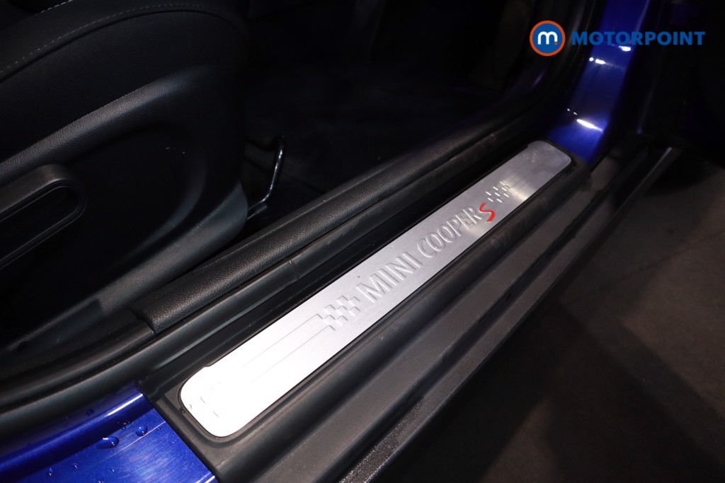 Mini Hatchback Cooper S Classic Automatic Petrol Hatchback - Stock Number (1628138) - 6th supplementary image