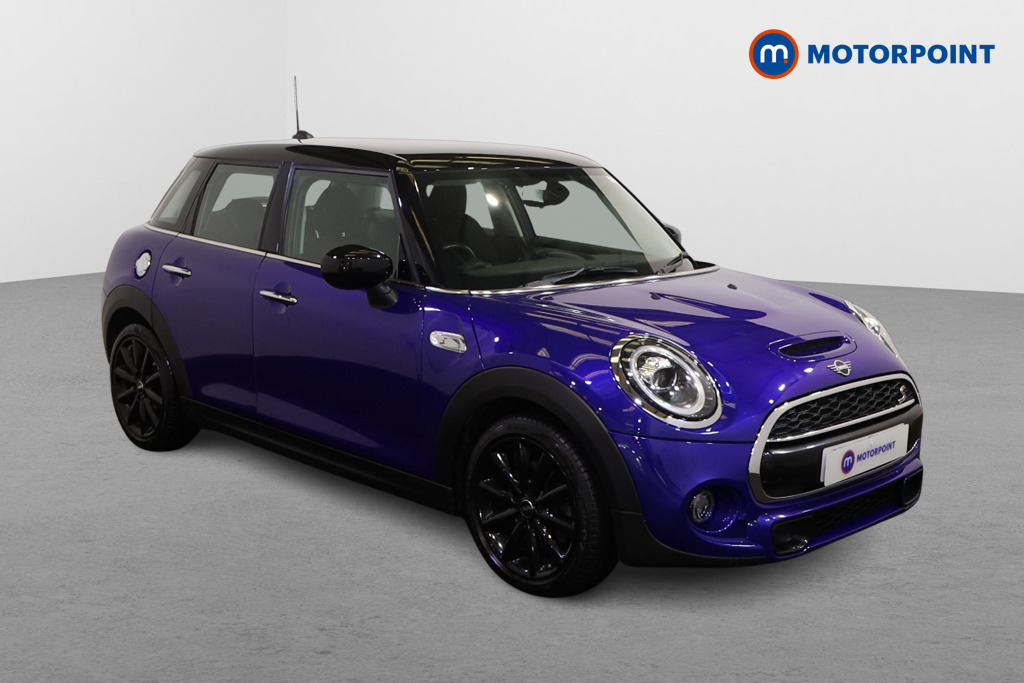 Mini Hatchback Cooper S Classic Automatic Petrol Hatchback - Stock Number (1628138) - Drivers side front corner