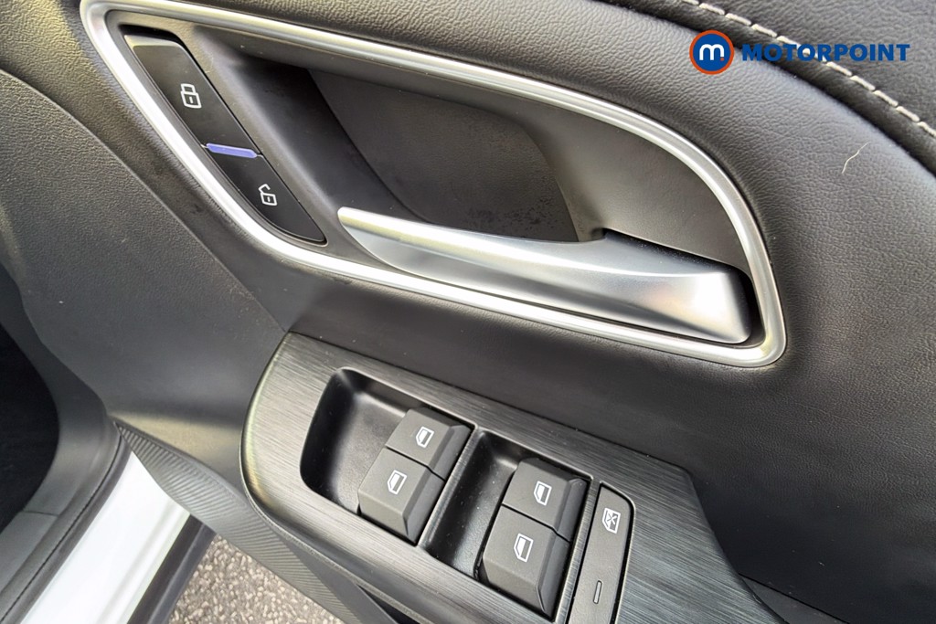 Mg Motor Uk ZS Trophy Automatic Petrol-Electric Hybrid SUV - Stock Number (1628216) - 20th supplementary image