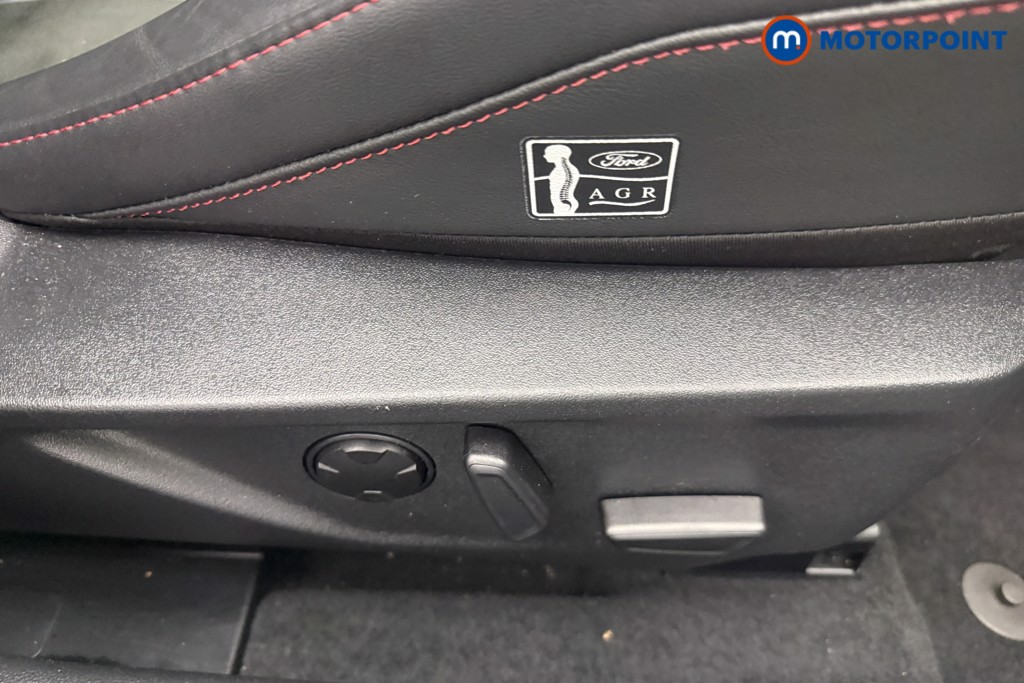 Ford Focus ST Manual Petrol Hatchback - Stock Number (1628429) - 13th supplementary image