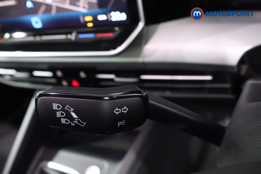 Volkswagen Golf Life Manual Diesel Estate - Stock Number (1628536) - 14th supplementary image