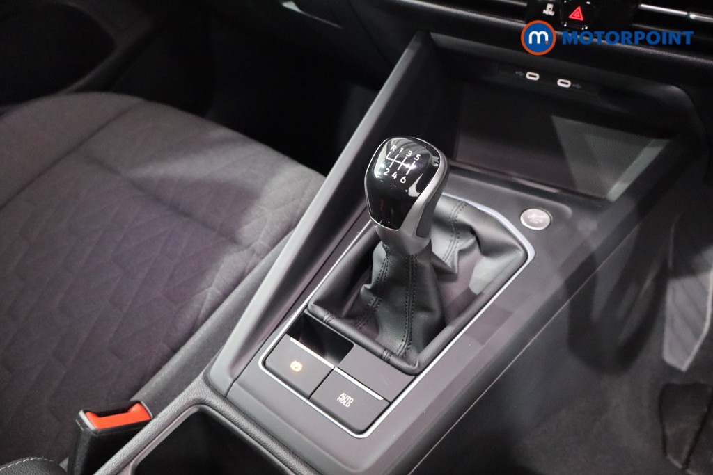 Volkswagen Golf Life Manual Diesel Estate - Stock Number (1628536) - 21st supplementary image