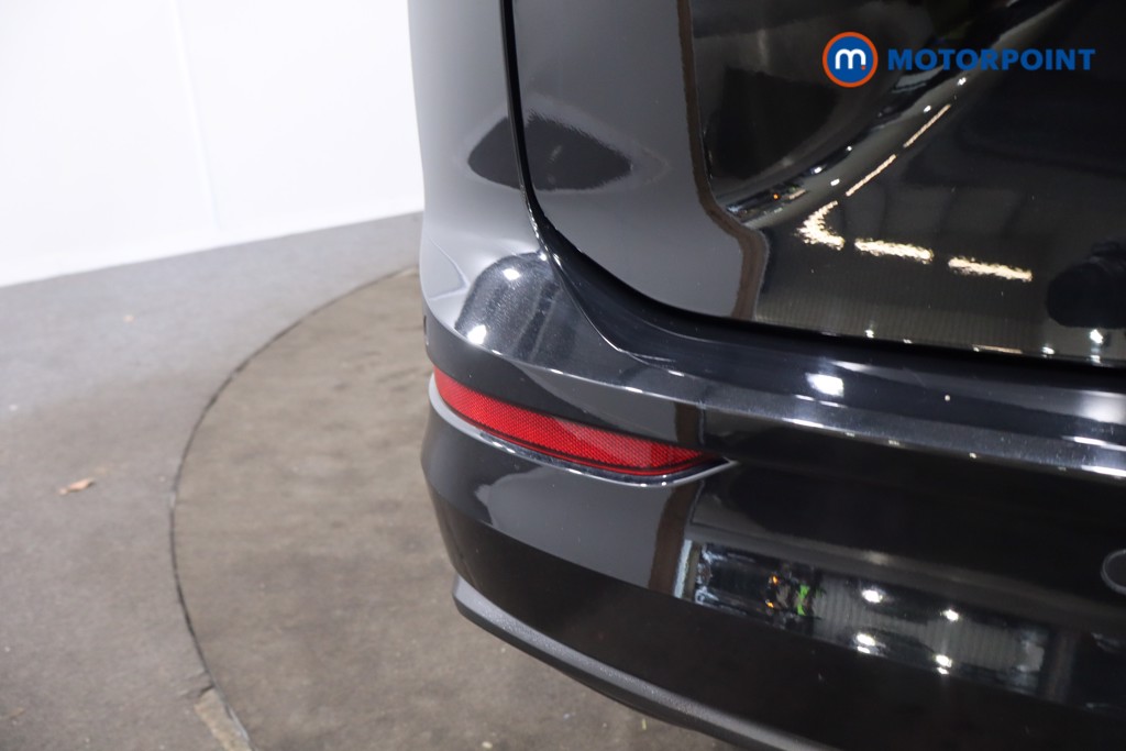 Volkswagen Golf Life Manual Diesel Estate - Stock Number (1628536) - 36th supplementary image