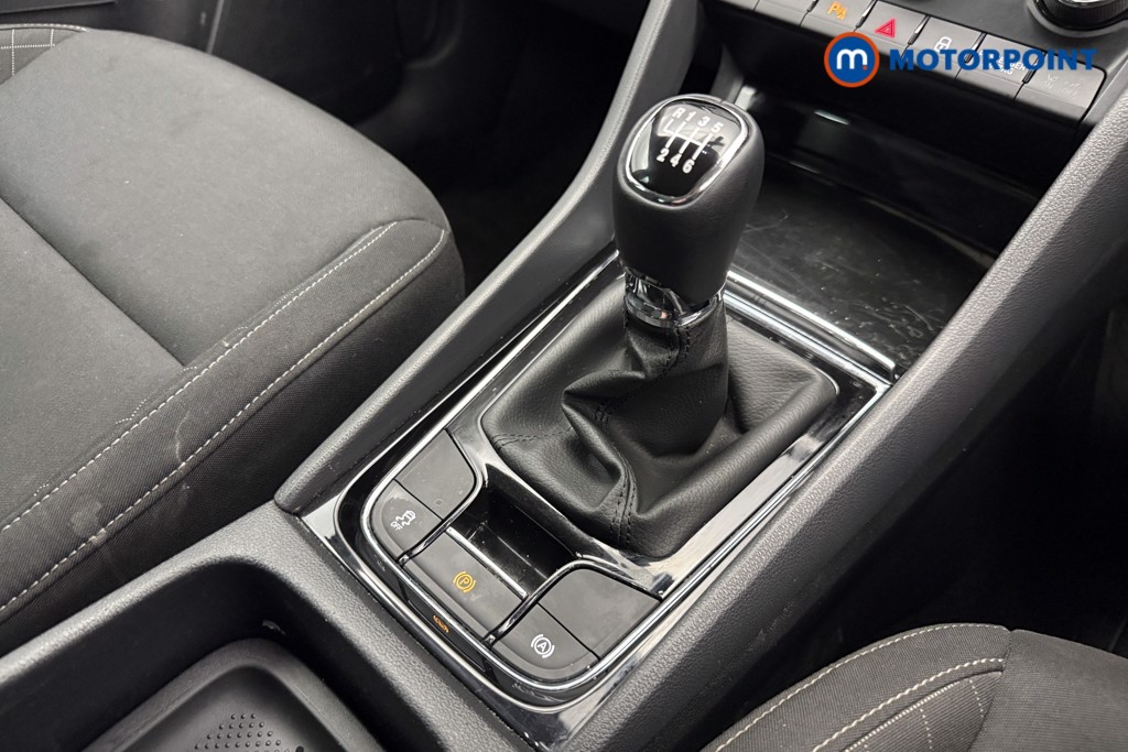 Skoda Karoq Se Technology Manual Petrol SUV - Stock Number (1569163) - 18th supplementary image