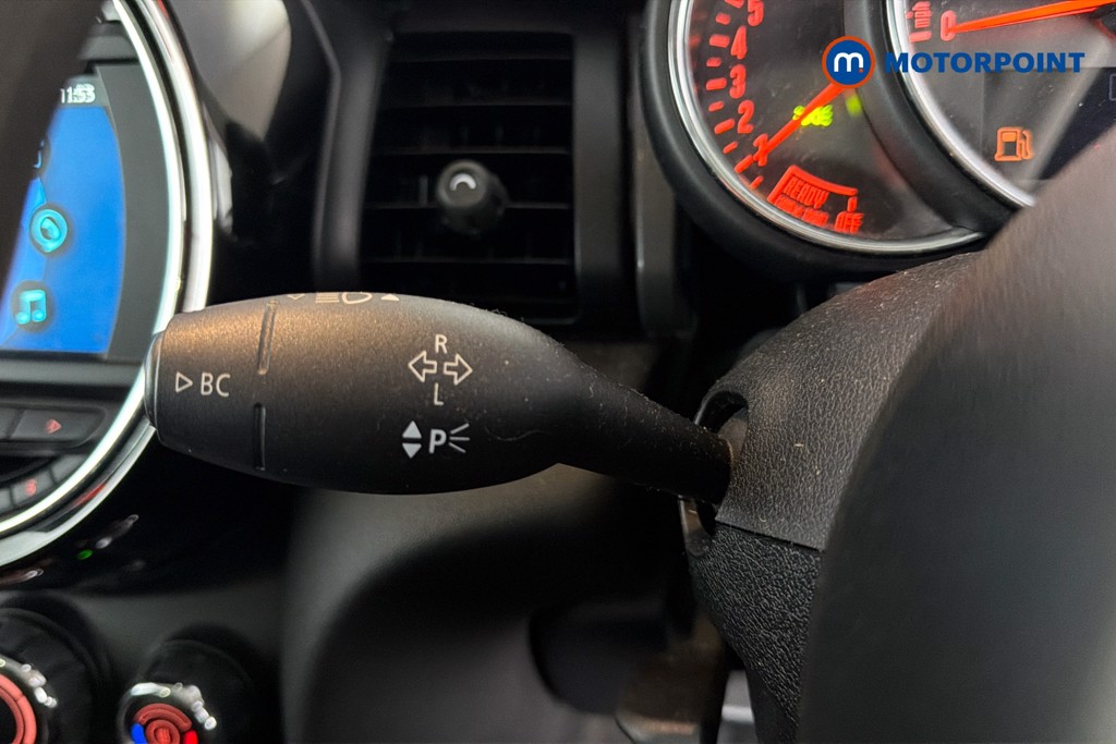 Mini Hatchback Cooper Classic Manual Petrol Hatchback - Stock Number (1612184) - 6th supplementary image