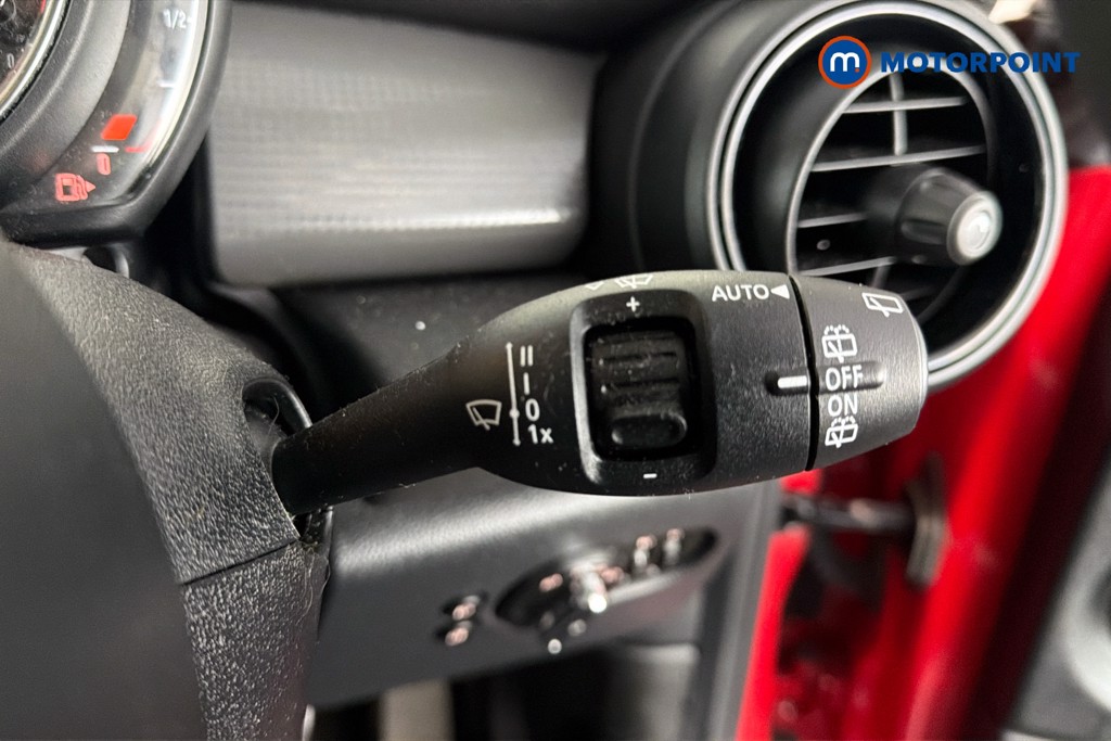 Mini Hatchback Cooper Classic Manual Petrol Hatchback - Stock Number (1612184) - 7th supplementary image