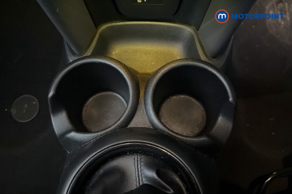 Mini Hatchback Cooper Classic Manual Petrol Hatchback - Stock Number (1612184) - 16th supplementary image