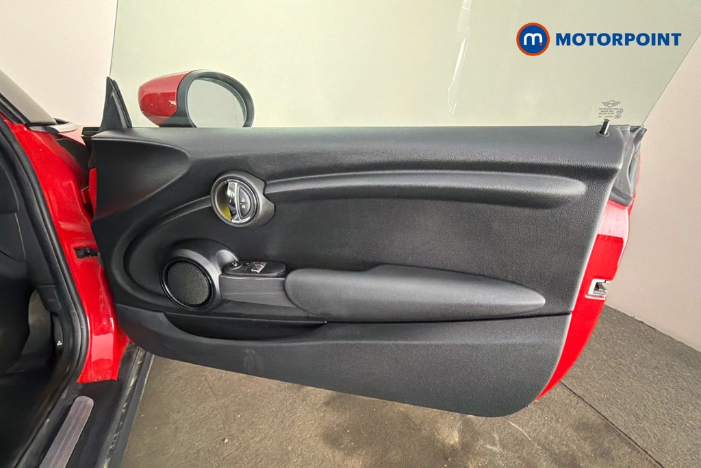 Mini Hatchback Cooper Classic Manual Petrol Hatchback - Stock Number (1612184) - 19th supplementary image