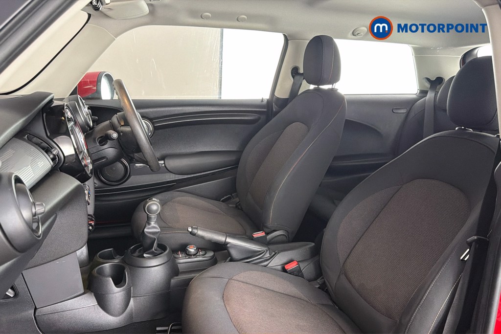 Mini Hatchback Cooper Classic Manual Petrol Hatchback - Stock Number (1612184) - 22nd supplementary image