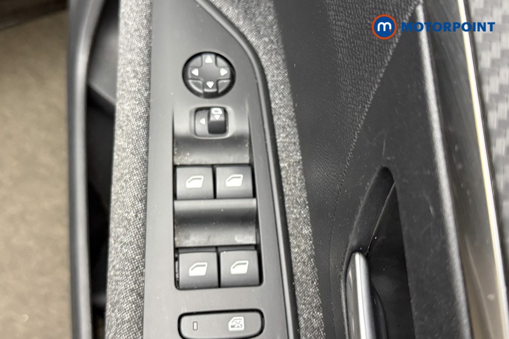 Peugeot 3008 Active Premium Manual Petrol SUV - Stock Number (1614902) - 22nd supplementary image