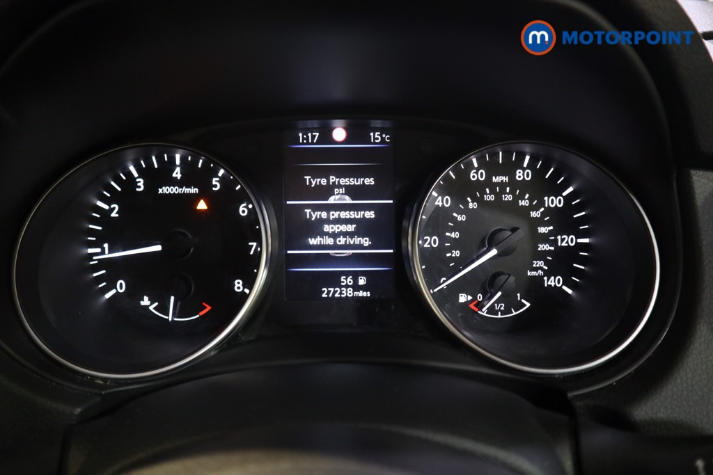 Nissan Qashqai N-Connecta Manual Petrol SUV - Stock Number (1615785) - 5th supplementary image