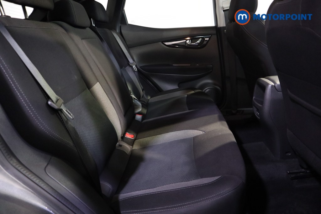 Nissan Qashqai N-Connecta Manual Petrol SUV - Stock Number (1615785) - 16th supplementary image