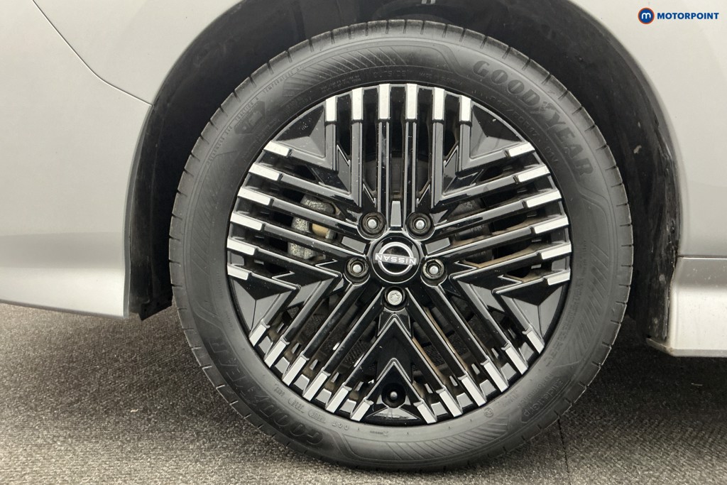 Nissan Leaf N-Connecta Automatic Electric Hatchback - Stock Number (1616096) - 33rd supplementary image