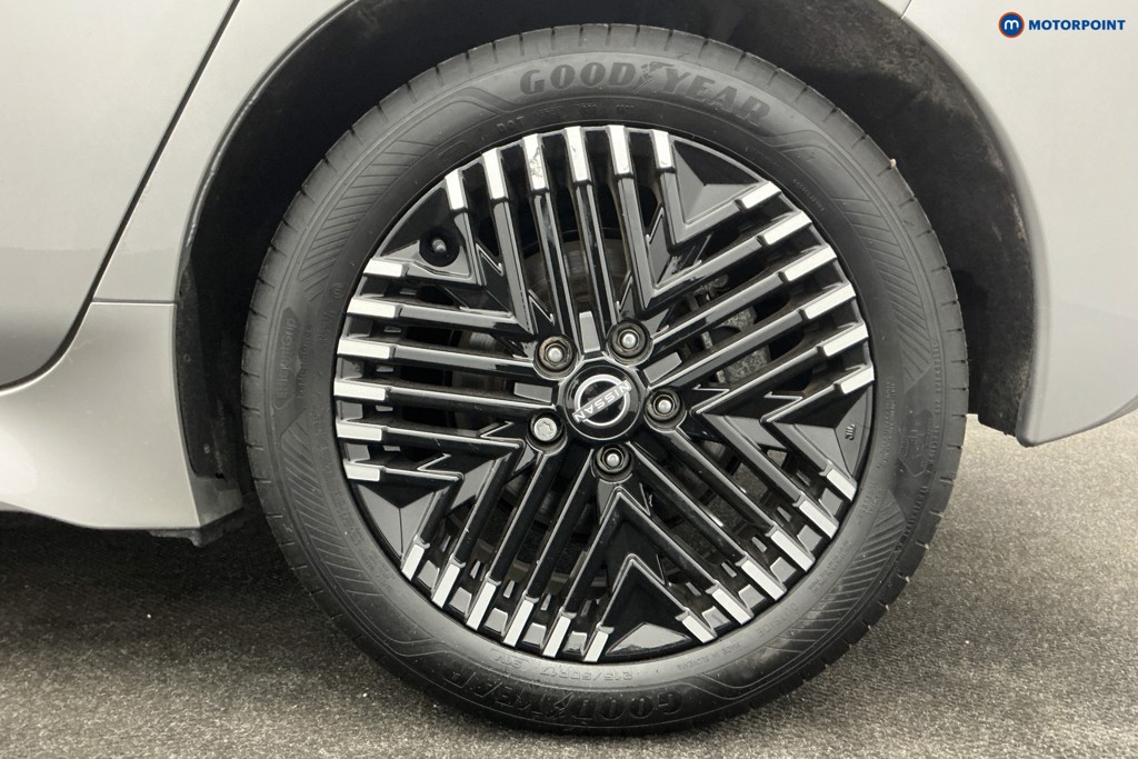 Nissan Leaf N-Connecta Automatic Electric Hatchback - Stock Number (1616096) - 34th supplementary image