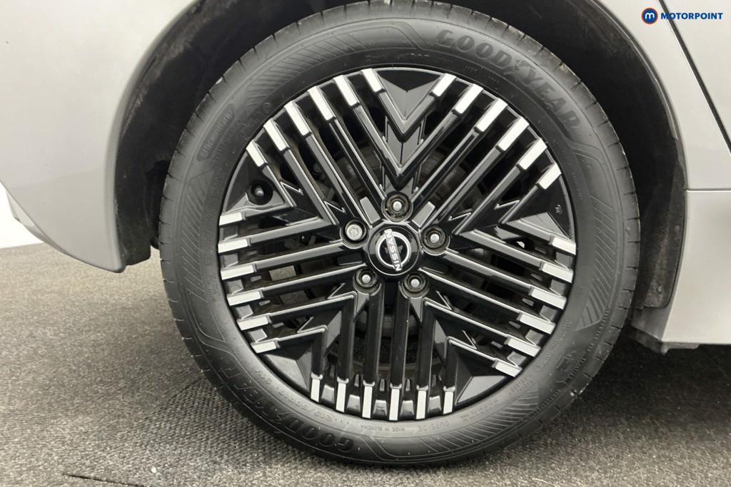 Nissan Leaf N-Connecta Automatic Electric Hatchback - Stock Number (1616096) - 35th supplementary image