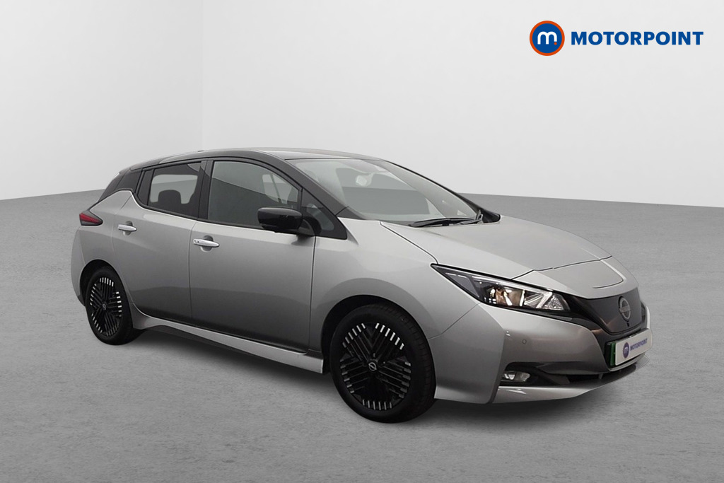 Nissan Leaf N-Connecta Automatic Electric Hatchback - Stock Number (1616096) - Drivers side front corner