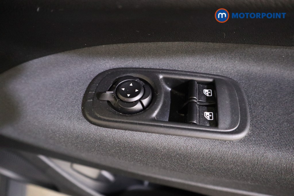 Fiat 500 Icon Automatic Electric Hatchback - Stock Number (1616579) - 13th supplementary image