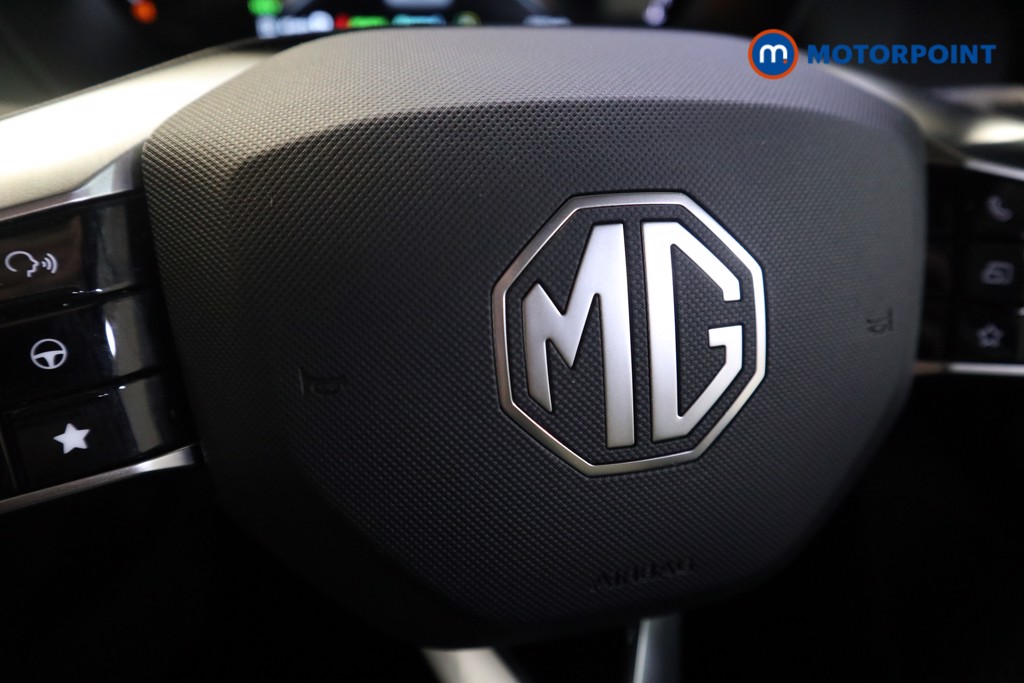 Mg Motor Uk ZS Trophy Automatic Petrol-Electric Hybrid SUV - Stock Number (1618150) - 5th supplementary image